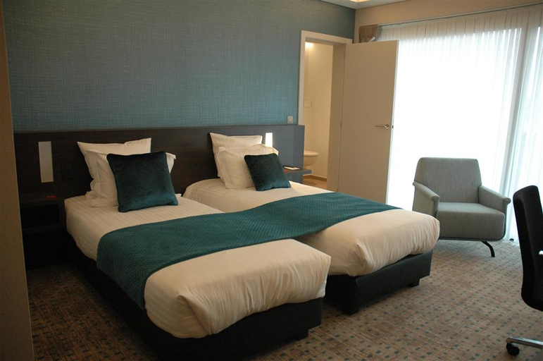 Bedroom 2, Hotel - Restaurant Weinebrugge, West-Vlaanderen