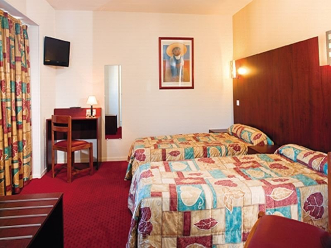 Bedroom 3, Hotel de Paris, Hautes-Pyrénées