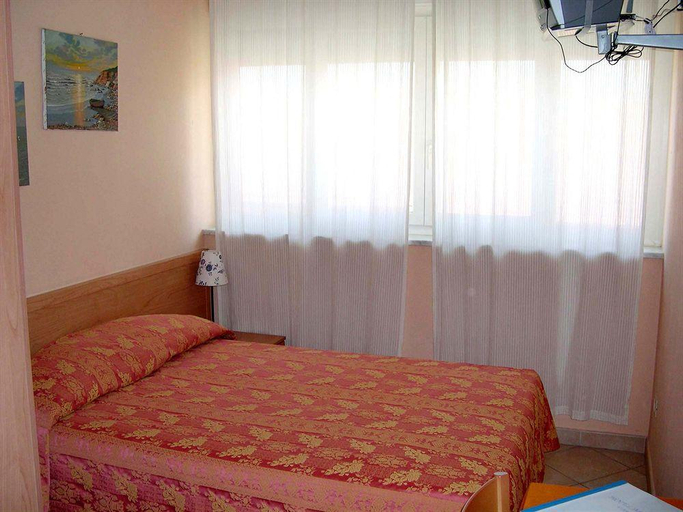 Bedroom 5, Hotel Massimo, Lucca