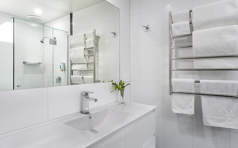 Bathroom 4, Hamilton Lonsdale Motel, S. Grampians - Hamilton