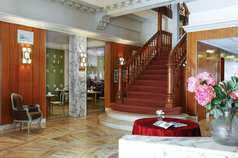 Public Area 2, Grand Hôtel de l'Univers, Somme
