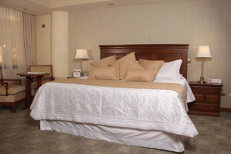 Bedroom 2, Toloma Gran Hotel, Cercado