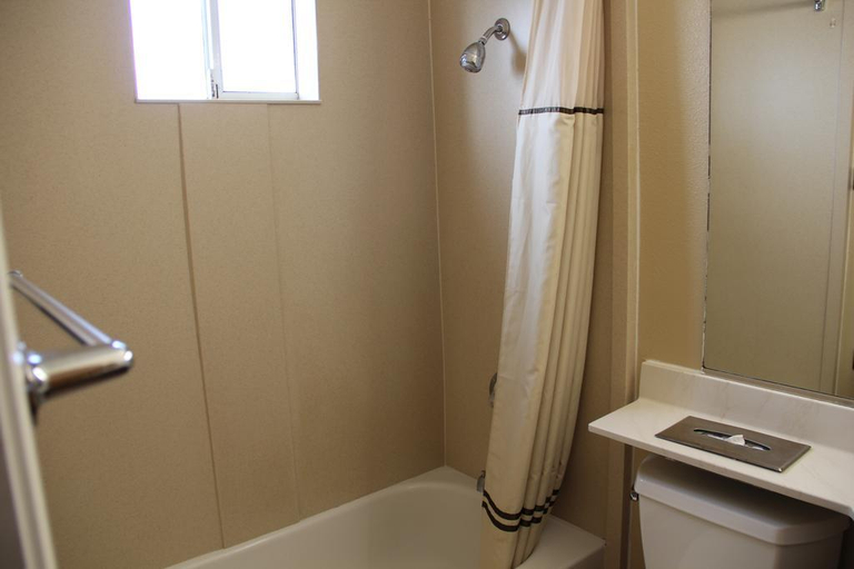 Bathroom 5, PACIFIC DRIFT San Francisco Pacifica, San Mateo
