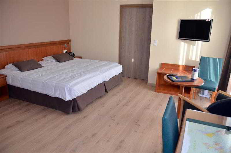 Bedroom 3, Hotel Melba, Luxembourg