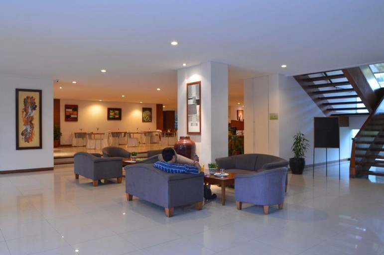 Public Area, Papyrus Tropical Hotel, Bogor
