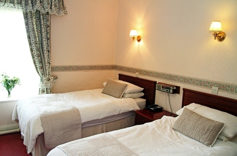 Bedroom 3, Tankerville Arms Hotel, Northumberland
