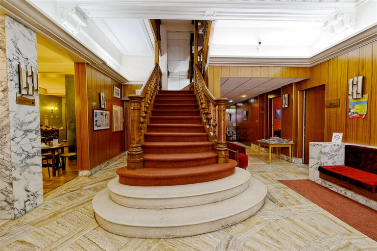 Public Area 2, Grand Hôtel de l'Univers, Somme
