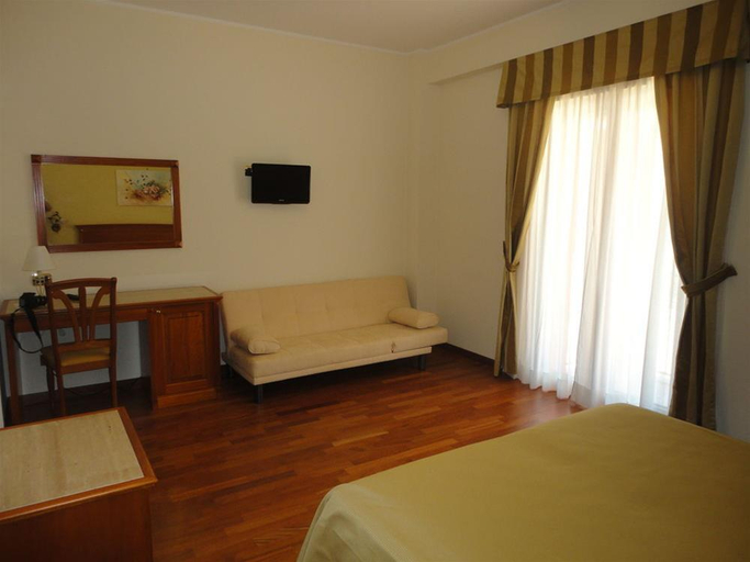 Bedroom 3, Domus Hotel, Isernia