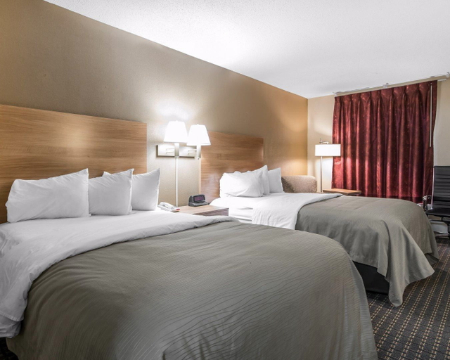 Bedroom 4, Quality Inn Bowling Green, Warren
