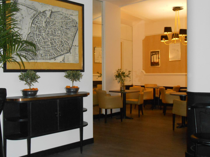 Public Area, Regina Hotel, Vaucluse
