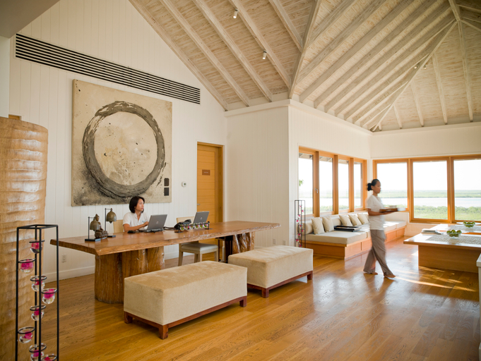 Public Area, Como Parrot Cay