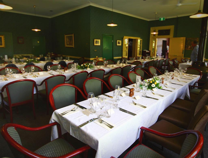 Food & Drinks 5, Cotswold Gardens, Armidale Dumaresq