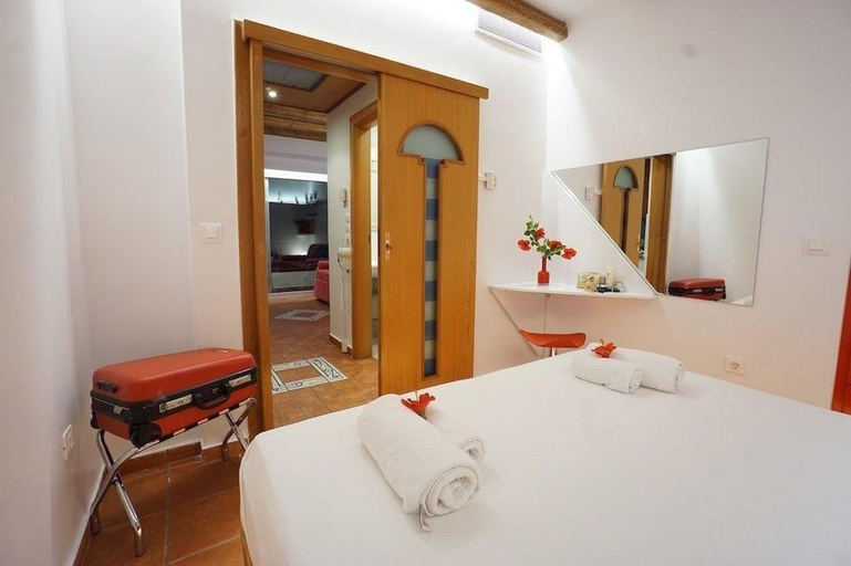 Bedroom 2, Felix Residence, Ionian Islands