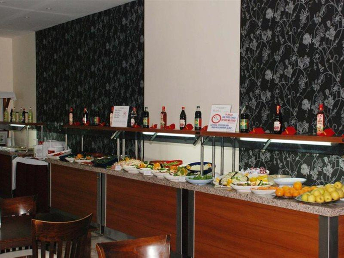 Food & Drinks