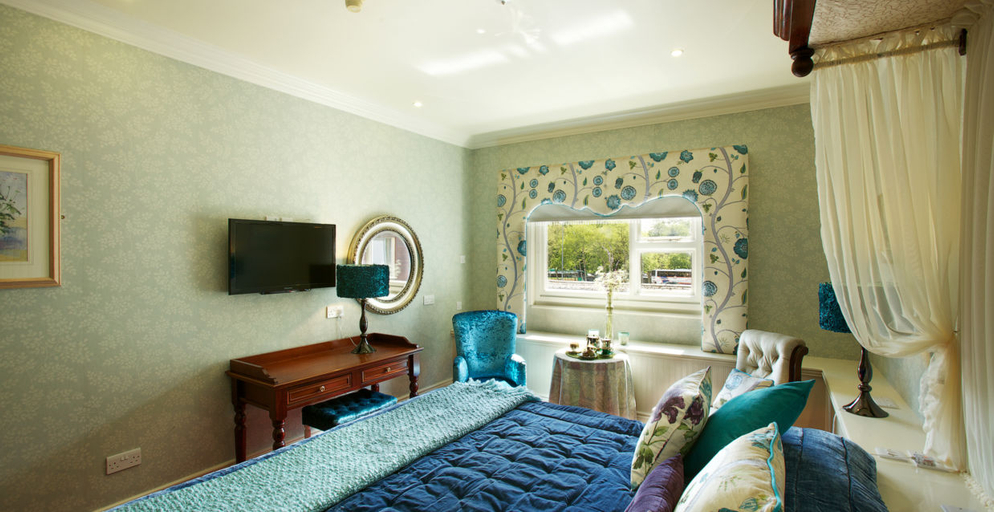 Bedroom 2, Arbutus Hotel