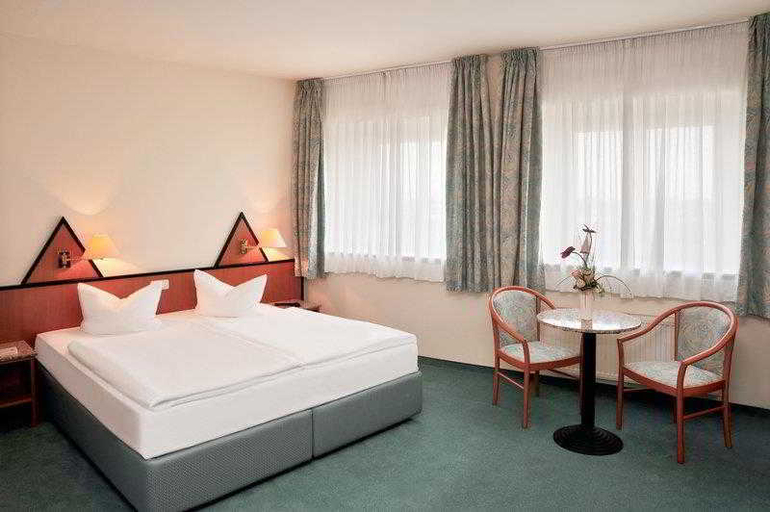 Bedroom 4, Hotel Sachsen Anhalt, Börde