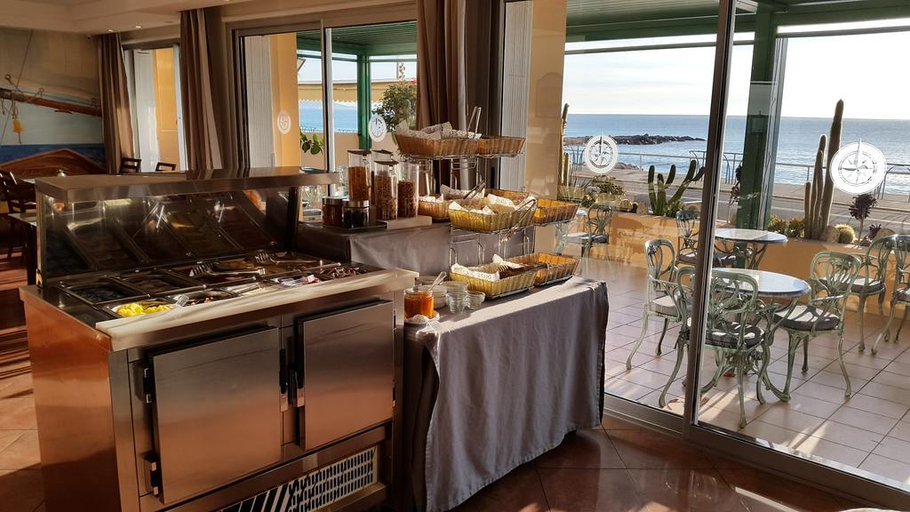 Food & Drinks, Princess Et Richmond, Alpes-Maritimes