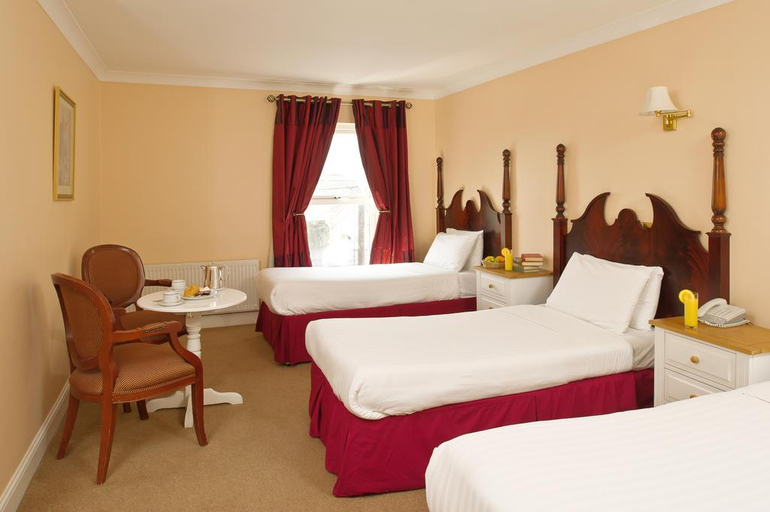 Bedroom 2, Shamrock Inn Hotel