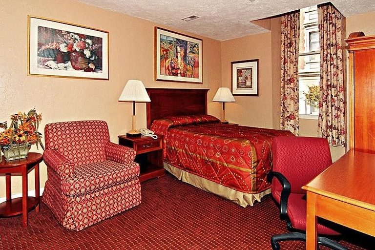 Public Area, The Mt. Vernon Inn, Baltimore