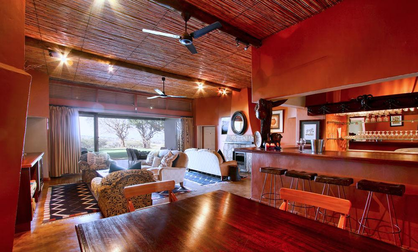 Public Area 3, Tala Private Game Reserve Resort, Umgungundlovu