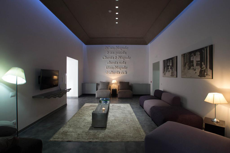 Public Area, Hotel Santa Brigida, Napoli