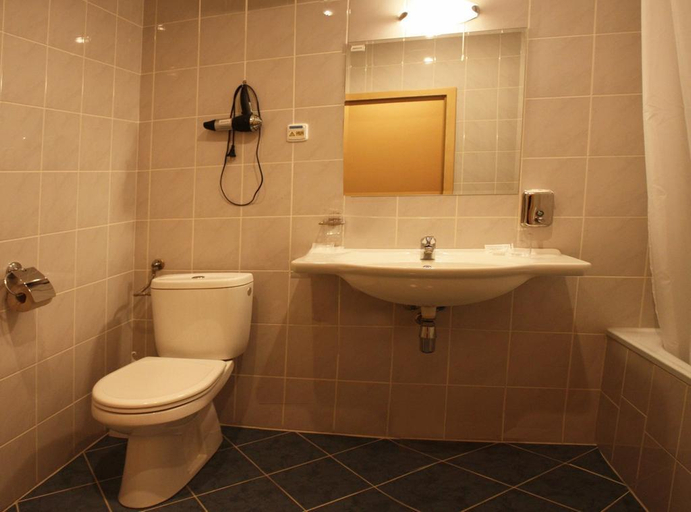 Bathroom 5, Teledom Hotel & Conference Center, Košice I