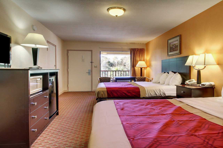 Bedroom 3, Econo Lodge Biloxi Beach North, Harrison