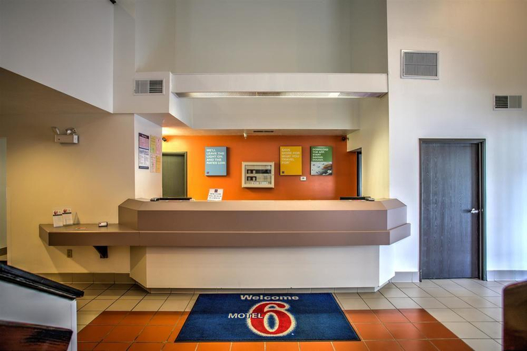 Public Area 2, Motel 6 Bozeman, Gallatin