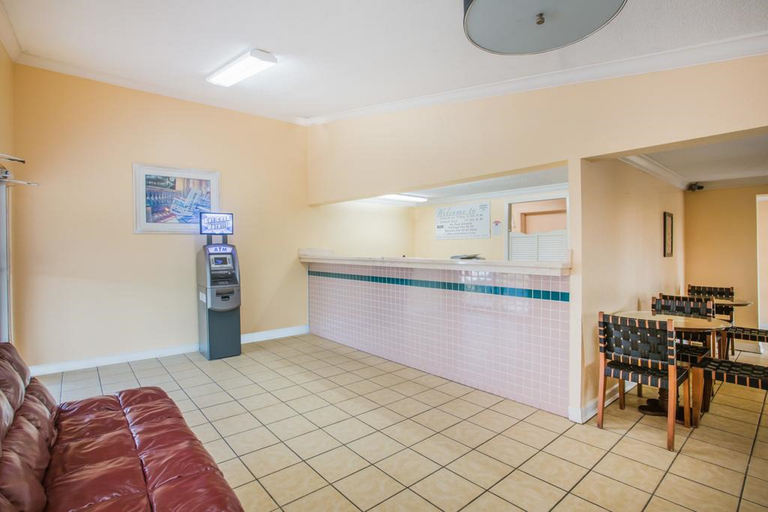 Public Area 3, Super 8 by Wyndham Kissimmee/Orlando, Osceola