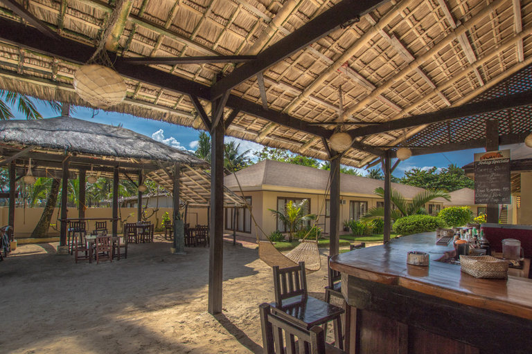 Public Area 2, Levantin, Malay