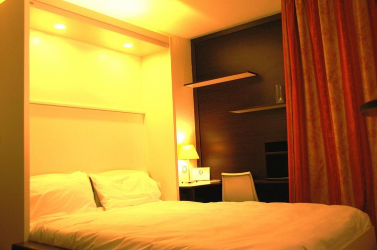 Bedroom 3, At Home Appart Hotel, Haute-Garonne