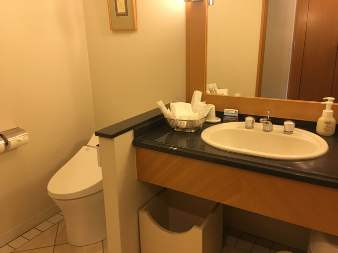 Bathroom 21
