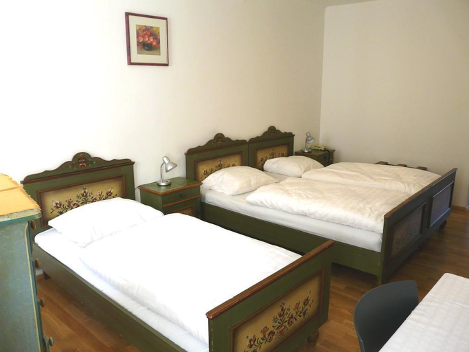 Bedroom 4, Hotel Schwarzes Rössl, Salzburg