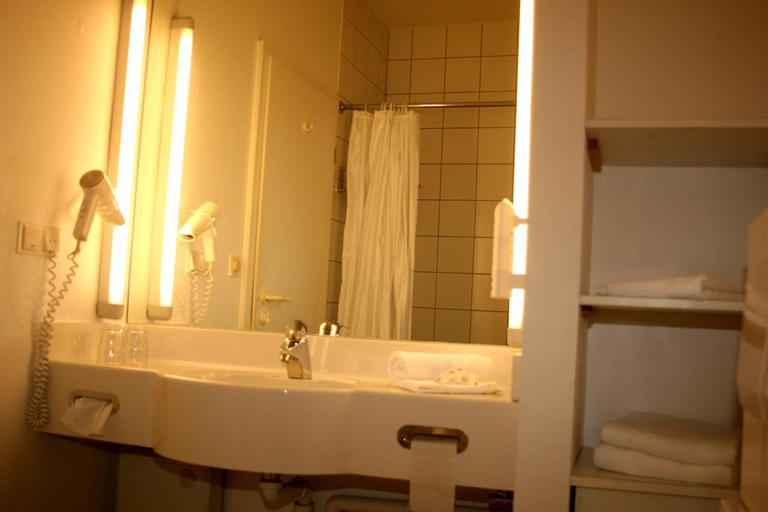 Bathroom, eXo Square Hotel Heidelberg/Schwetzingen, Rhein-Neckar-Kreis