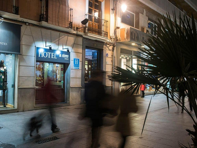 Others 5, Hotel Las Nieves, Granada