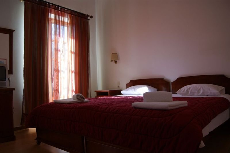 Bedroom 3, Pelops, West Greece
