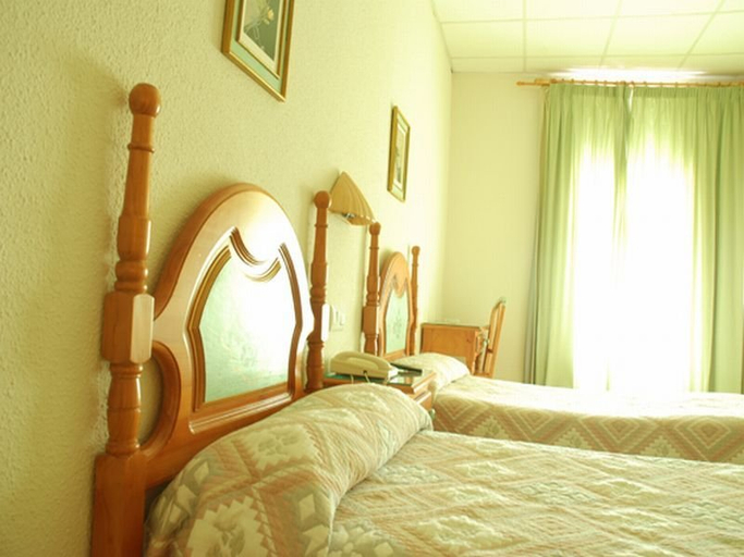 Bedroom 2, Hostal Leon, Cáceres
