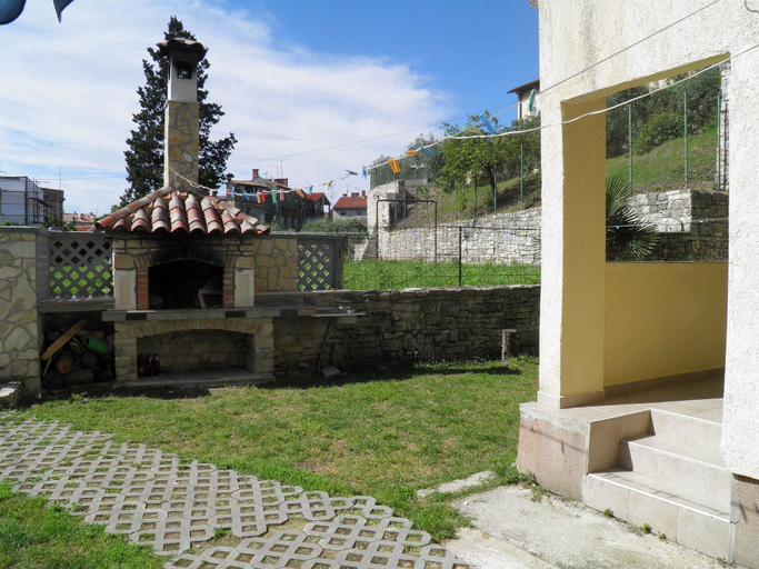 Others 5, Apartment 1729, Pula