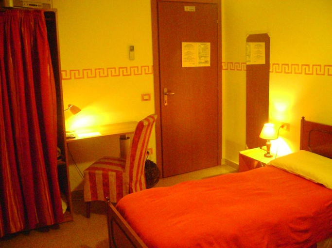 Bedroom 4, Ciccio B&B, Bergamo