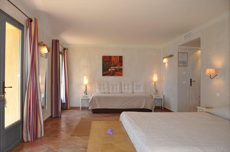 Bedroom 4, Le Goeland Hotel, Corse-du-Sud