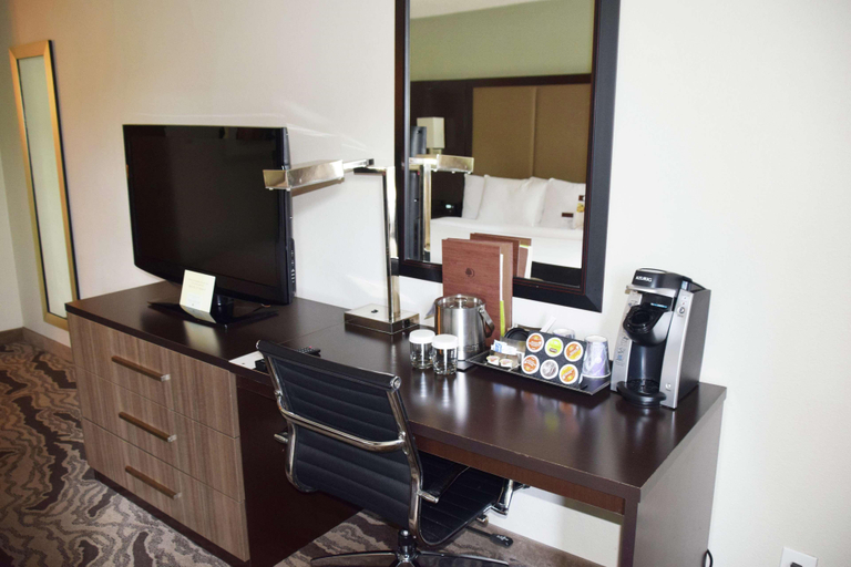 Bedroom 2, Doubletree by Hilton Montgomery, Montgomery