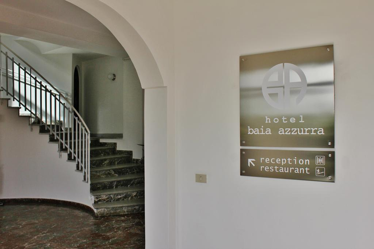 Public Area, Baia Azzurra, Messina