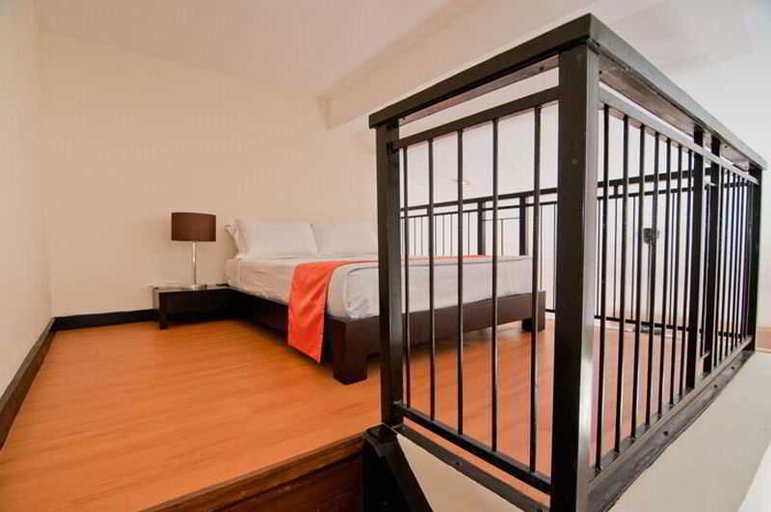 Bedroom 2, Giraffe Boutique Hotel, Baguio City