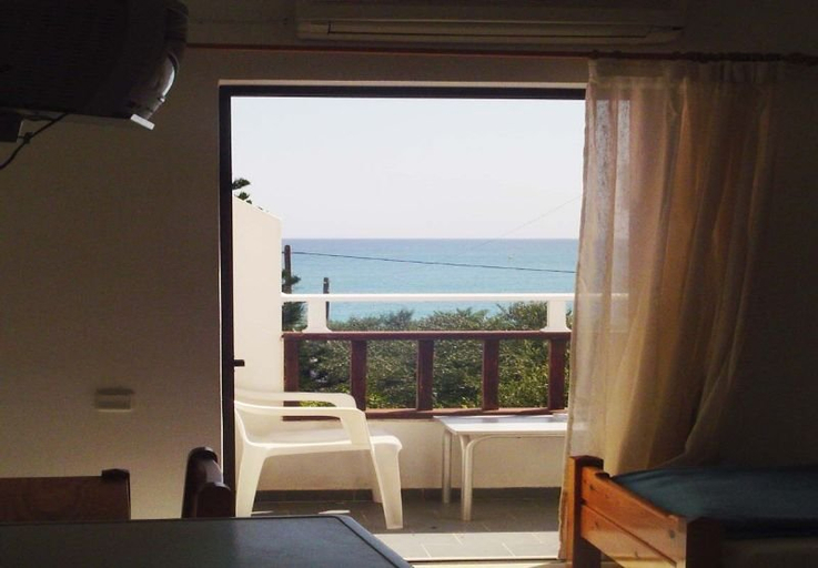 Bedroom 2, Thisvi, Crete