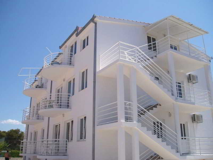 Exterior & Views 4, Niko, Okrug