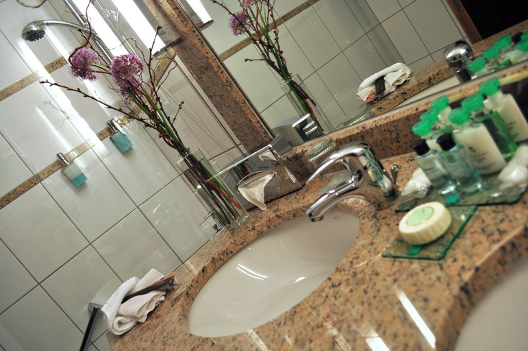 Bathroom 5, Moxy Bochum, Bochum