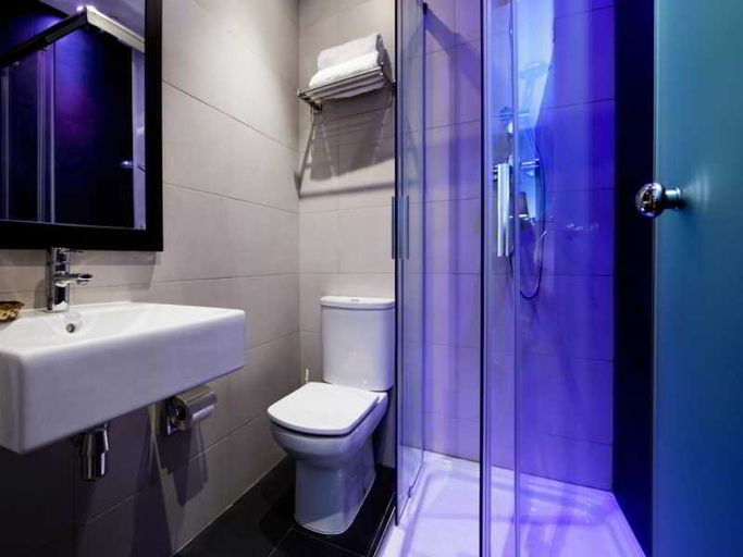 Bathroom 5, Hostal Bcn Ramblas, Barcelona