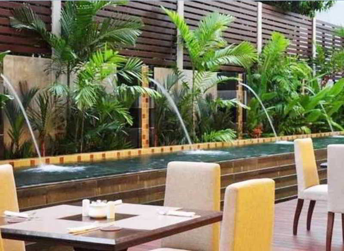Food & Drinks 5, August Suites, Pattaya