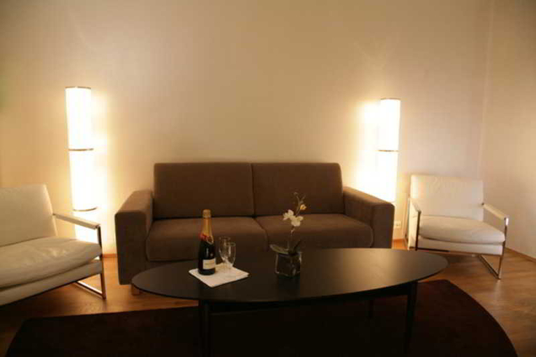 Bedroom 5, Yeoksam CF, Gangnam