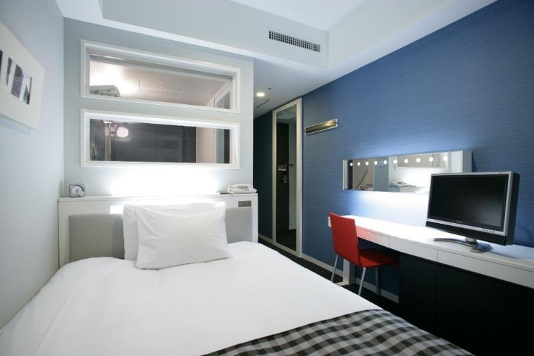 Bedroom 3, Sotetsu Fresa Inn Shimbashi-Karasumoriguchi, Minato